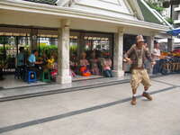 erawan shrine dancer Bangkok, South East Asia, Thailand, Asia