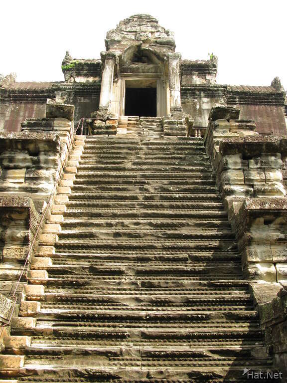 view--angkor steps