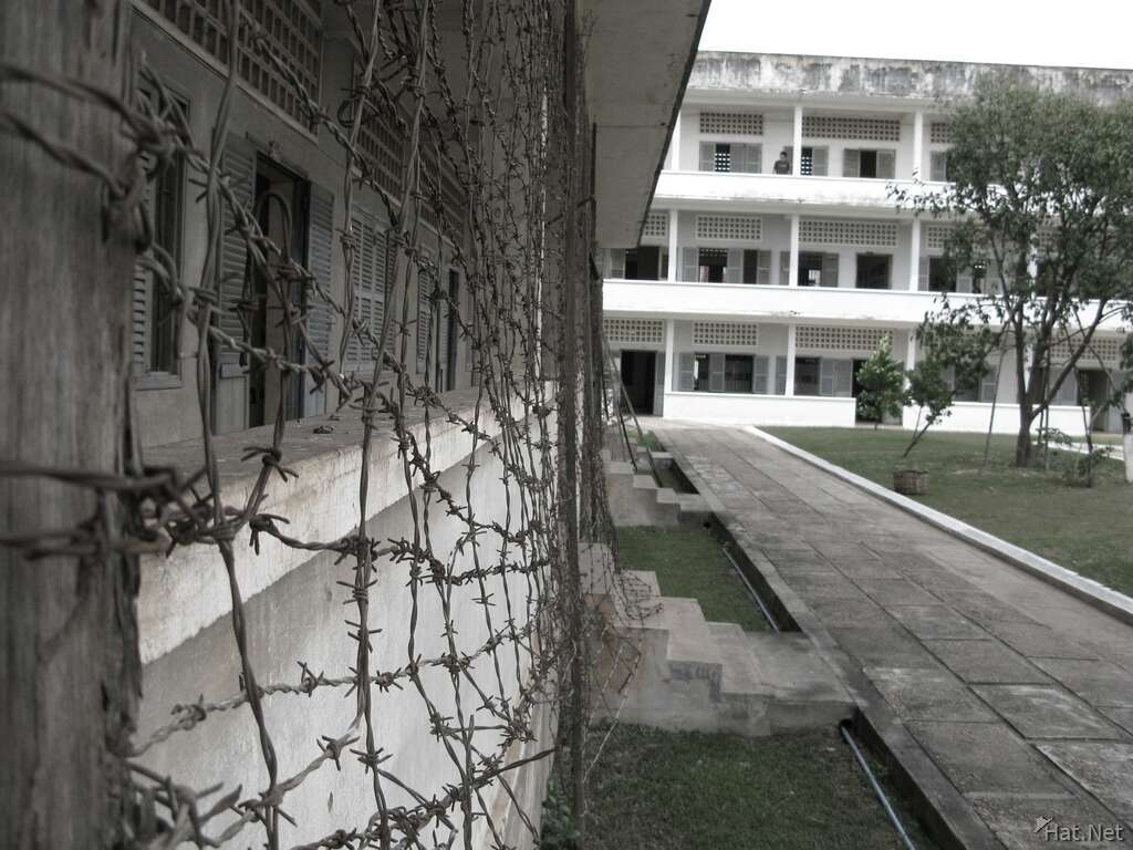 ten rules of tuol sleng